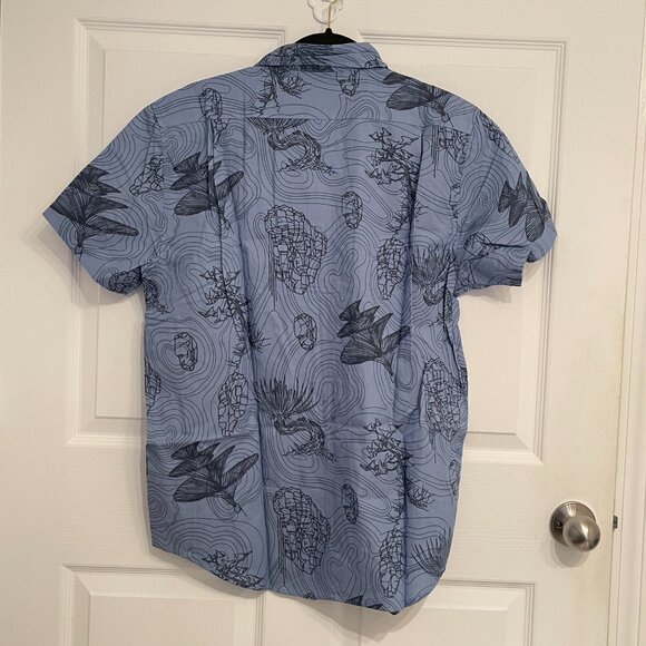 NWT Pandora – The World of Avatar Shirt for Adults Button Down - Animal Kingdom - Picture 3 of 4